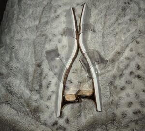 SCHUTZ Size 9.5 B White Leather Gold Heel Shoes